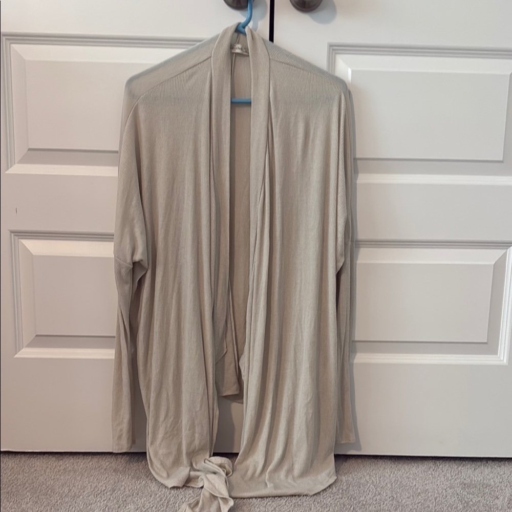 Abercrombie & Fitch Cream Ribbed Cardigan